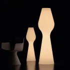 Venkovní stojací lampa Reyes z polyethylenu s LED světlem vyrobená v Itálii Viadurini