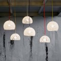Lampa z bavlny a viskózy zavěšená In-es.artdesign Moderní textury