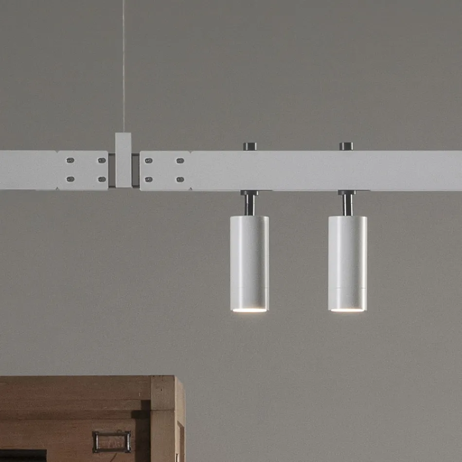 Design závěsné lampy Bílý hliník se skleněnými koulemi a reflektory - Exodus Viadurini