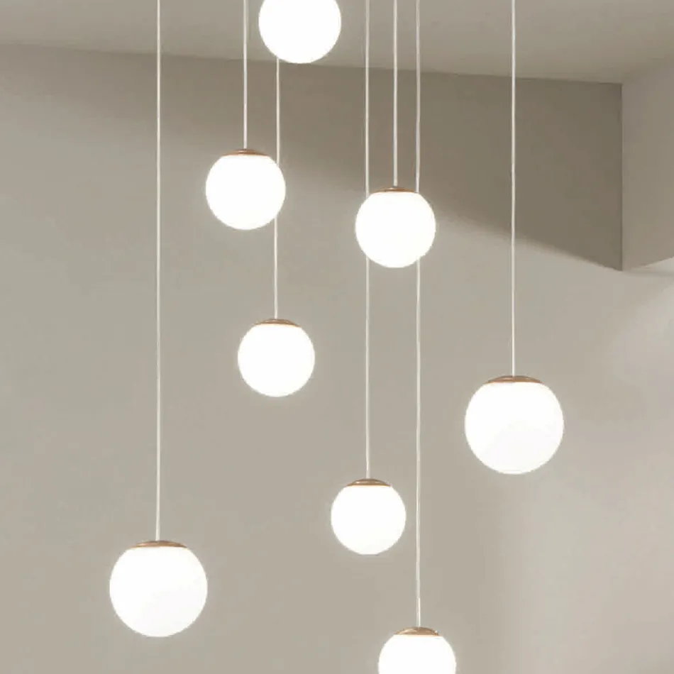 Lustr s 8 LED pokrytými volitelným barevným sklem a základnou z kovu - buk Viadurini