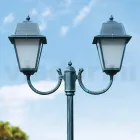 Vintage lampový sloup se 2 světly z hliníku a skla Made in Italy - Doroty Viadurini