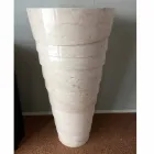 Návrh koupelny umyvadlo v bílém kameni Brent, unikátní kus Viadurini