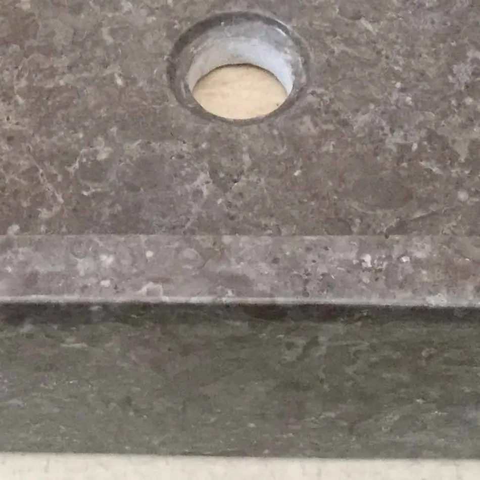 Jednoduché designové umyvadlo Jeff z přírodního kamene Viadurini