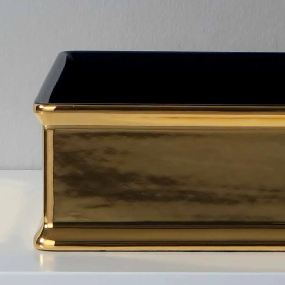 Dvoubarevné keramické umývadlo vyrobené v Itálii Deborou Viadurini