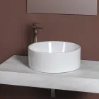 Kulaté umyvadlo na desku z bílé keramiky a moderního designu - Papavero Viadurini