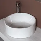 Kulaté umyvadlo na desku z bílé keramiky a moderního designu - Papavero Viadurini