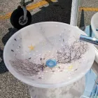 Designové umyvadlo na desku v pryskyřici s korálovými vložkami - Salvatore Viadurini