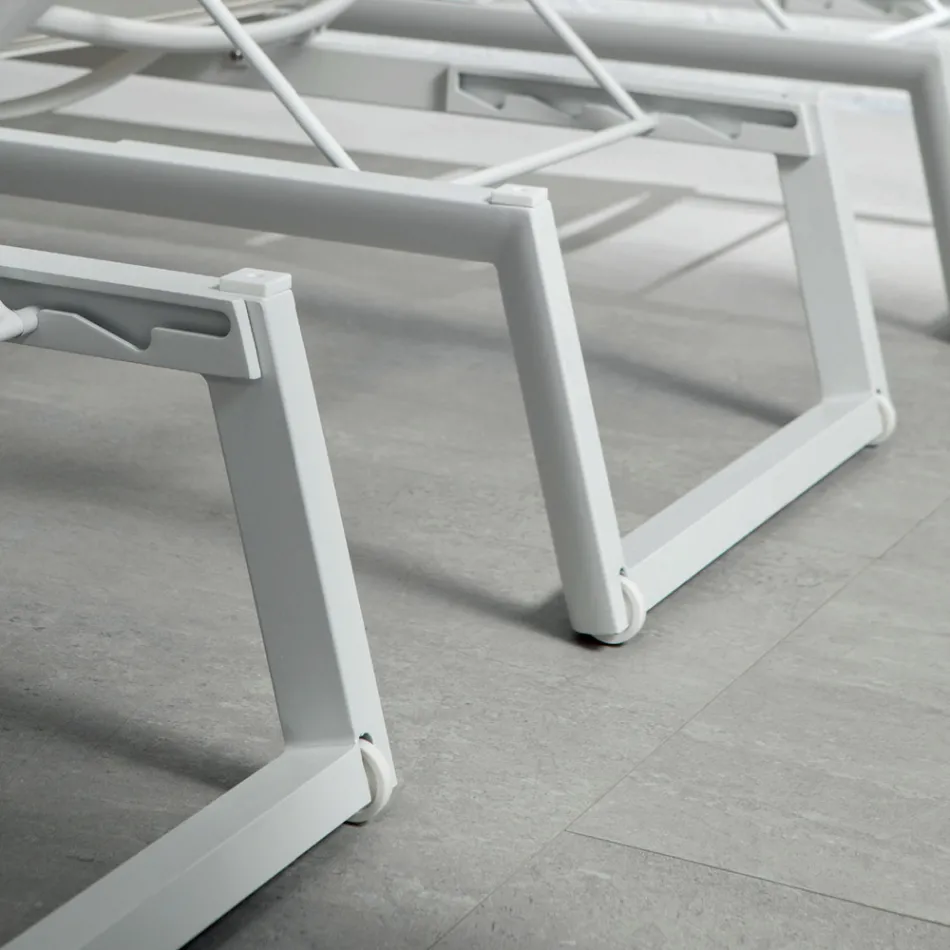 Venkovní lehátko z hliníku a textilu se zatahovacími kolečky, 2 kusy – osel Viadurini