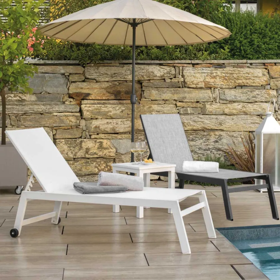 Venkovní lehátko z hliníku a textilenu se 2 kolečky - kostým Viadurini