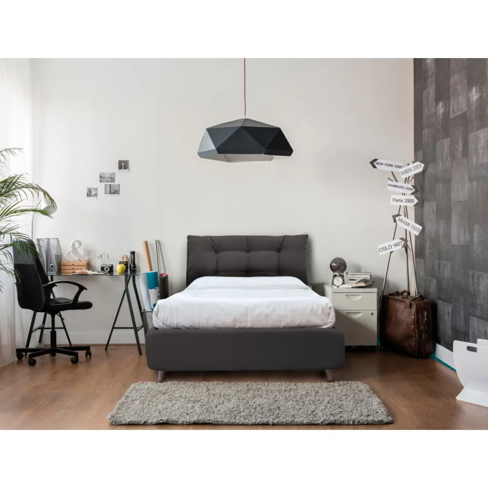 Plnohodnotná postel s polstrovaným čelem a nohami Made in Italy - Aaron Viadurini