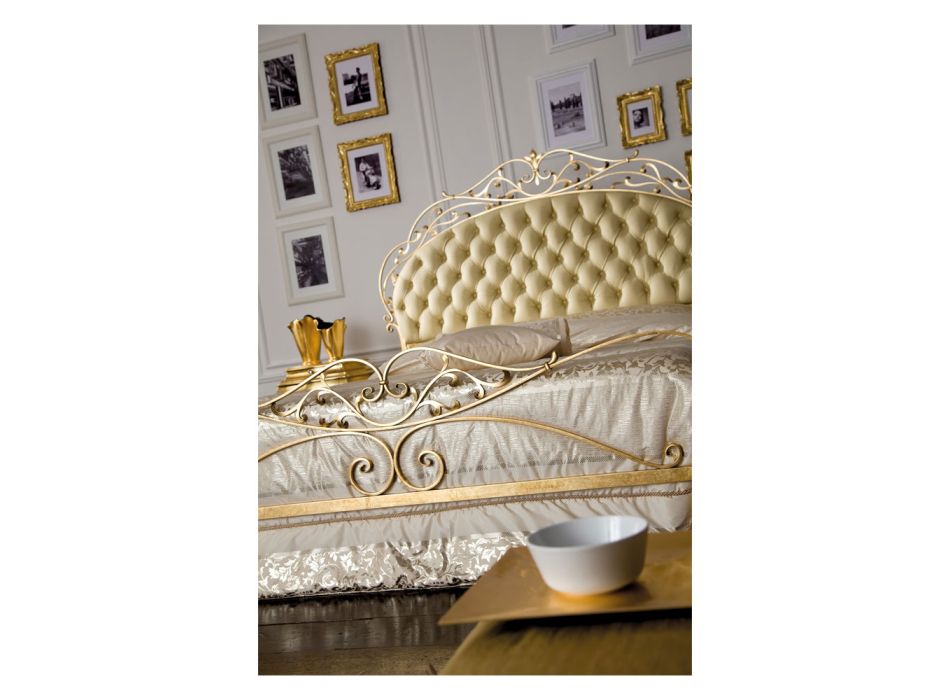 Manželská postel s matrací, polštáři a 2 nočními stolky Made in Italy - Laki Viadurini
