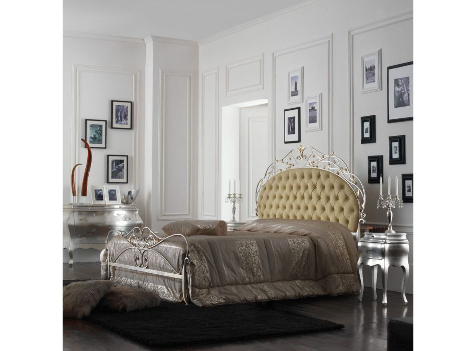 Manželská postel s matrací, polštáři a 2 nočními stolky Made in Italy - Laki Viadurini