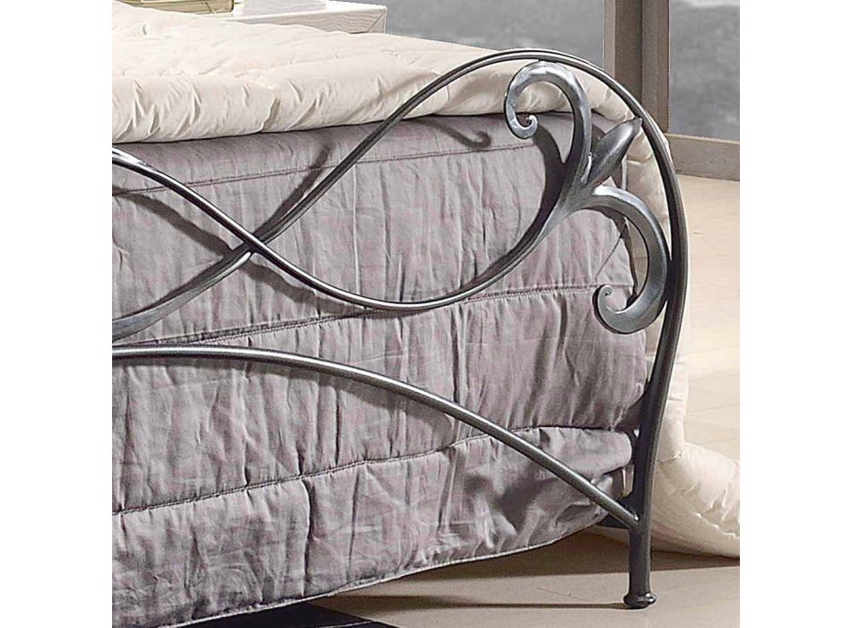 Iron manželská postel s čelem postele ve Allison kovanou čepelí Viadurini