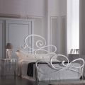 Manželská postel z pravé kůže s matrací a 2 nočními stolky Made in Italy - Laser