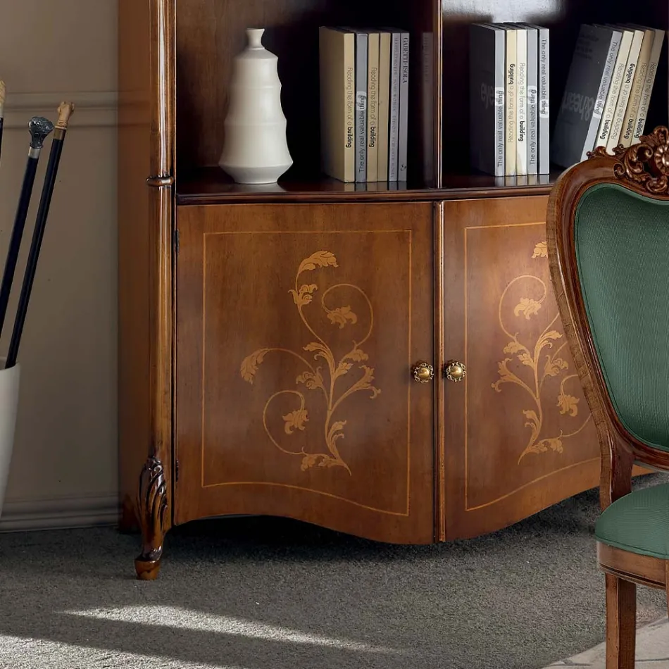 Knihovna z intarzovaného ořechového dřeva Bassano s dvířky Made in Italy - Commodo Viadurini