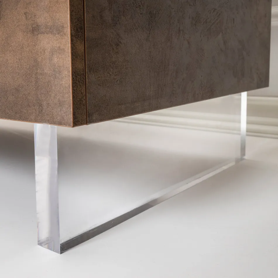 Příborník se 2 dveřmi a 2 centrálními otevřenými přihrádkami z melaminu Made in Italy - Minnie Viadurini