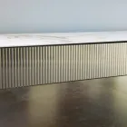 Příborník do obývacího pokoje s ocelovou základnou a melaminovou konstrukcí - Adriel Viadurini