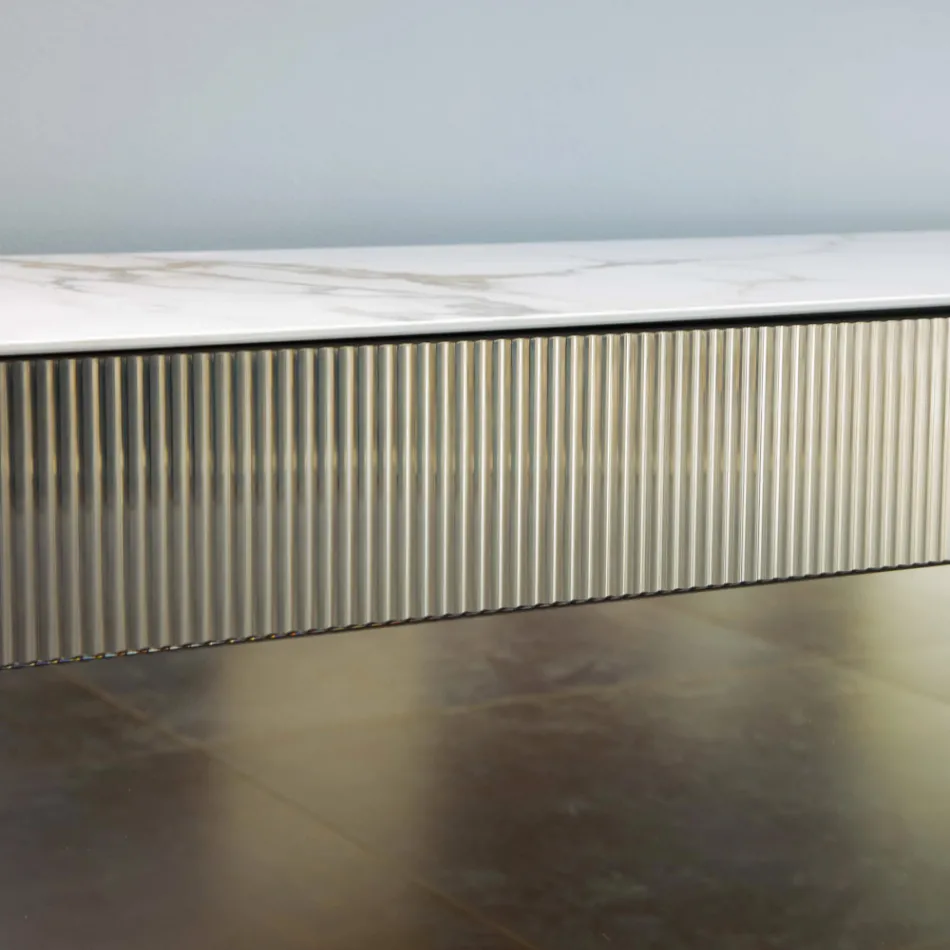 Příborník do obývacího pokoje s ocelovou základnou a melaminovou konstrukcí - Adriel Viadurini