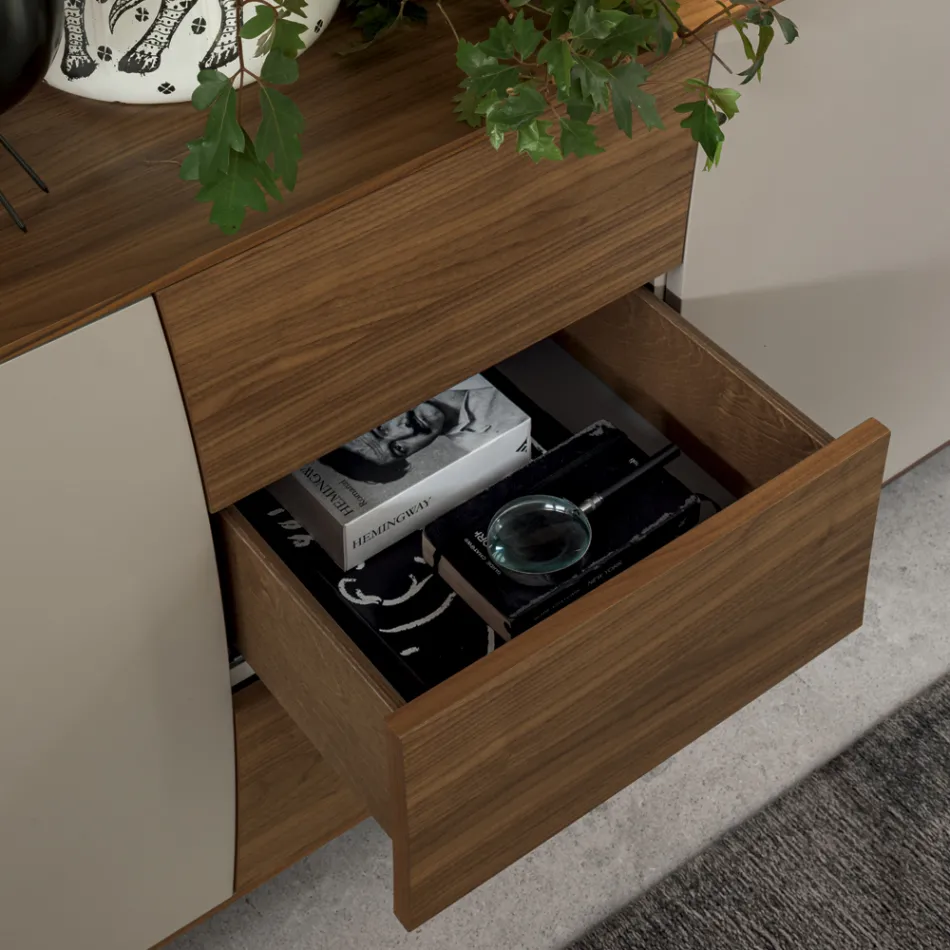 Příborník z lakovaného dřeva, 2 dveře, 3 zásuvky, křivočarý italský design – Celio Viadurini