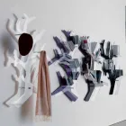 Nástěnná police z plexiskla s háčky na kabáty vyrobená v Itálii - neon Viadurini