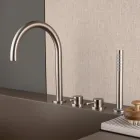 4-otvorová nástěnná vanová baterie s AISI 316L ocelovou hubicí - Artigli Viadurini