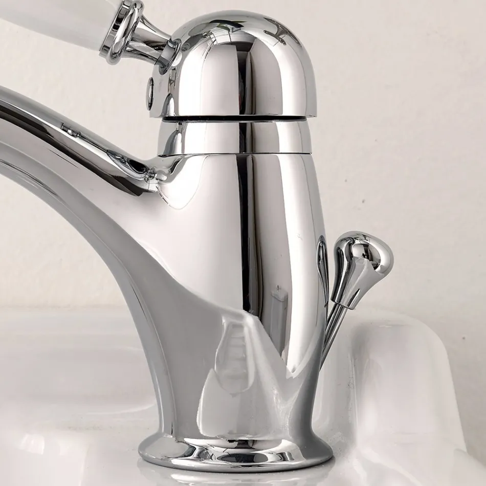 Ručně vyráběná mosazná umyvadlová baterie klasického stylu s pákou - Noriana Viadurini