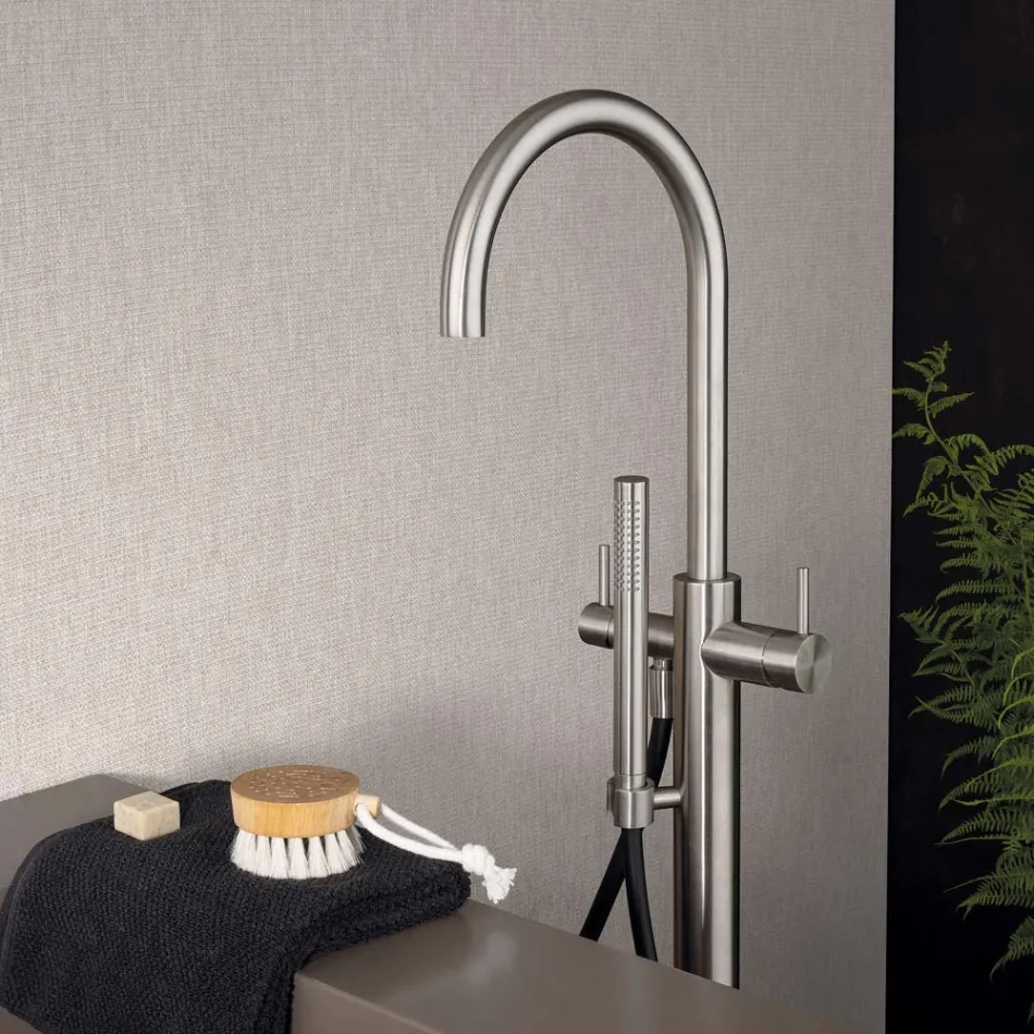 Venkovní stojací vanová baterie z nerezové oceli AISI 316L - drápy Viadurini