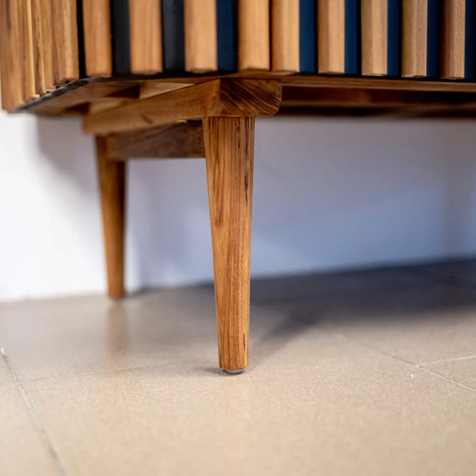 Ručně vyráběná koupelnová skříňka z masivního teaku a mahagonu - Heliconia Viadurini