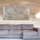 Moderní hodiny s pěti číselníky zobrazujícími svět Miles Viadurini