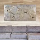 Moderní hodiny s pěti číselníky zobrazujícími svět Miles Viadurini