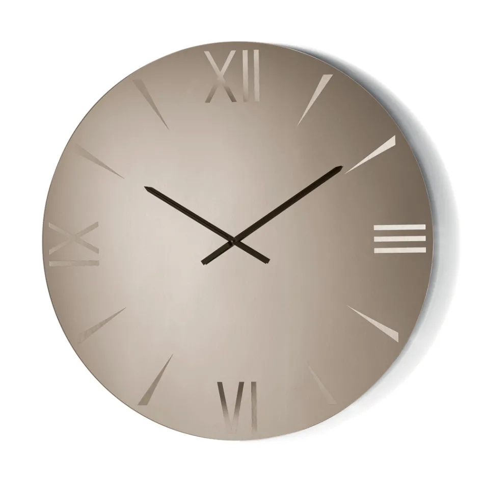 Kulaté zrcadlové skleněné hodiny s laserově gravírovanými číslicemi - Clelia Viadurini