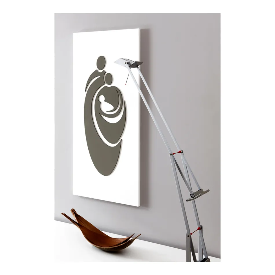 Panel zobrazující laserem vyrytou rodinu Made in Italy – Chiaki Viadurini