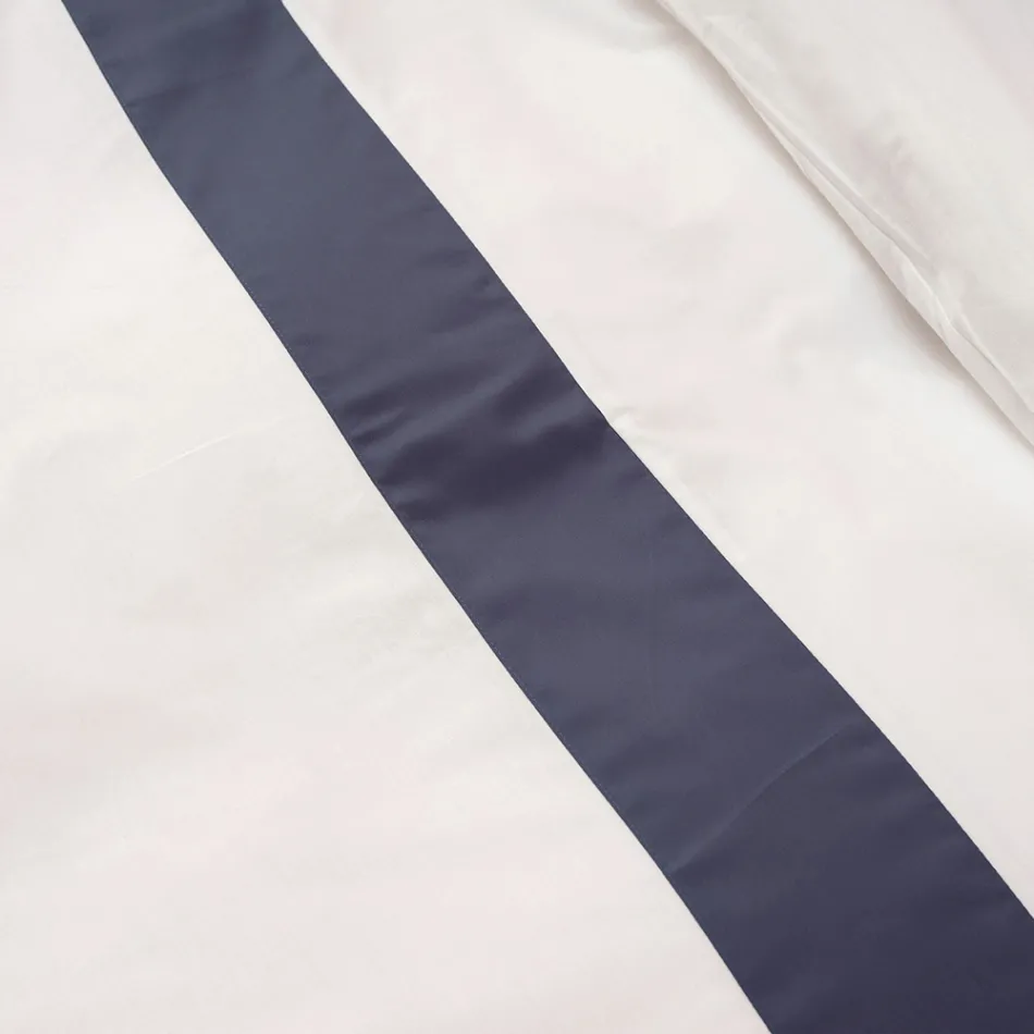 Sada saténových povlaků na přikrývku ze 100% bavlny a 10% bavlny s 1 povlakem na polštář - detail Viadurini