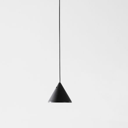 Drátěná stojací lampa v černém hliníku s malým kuželem v minimálním designu - Mercado Viadurini