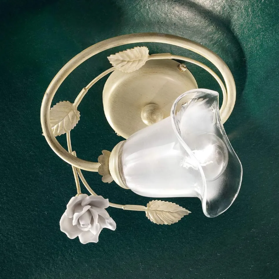 Stropní svítidlo ze železa, pískovaného skla a růže z keramické dekorace - Siena Viadurini