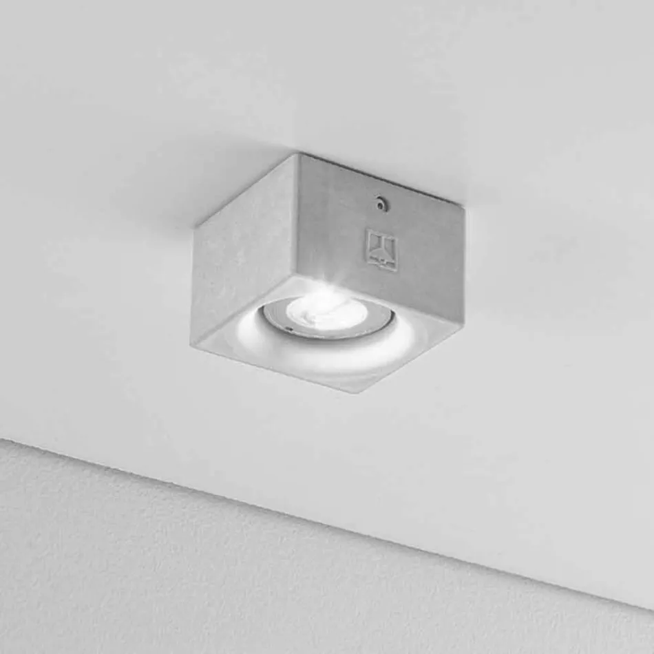 moderní čtvercová stropní omítky nebo beton konstrukce Nadir Viadurini