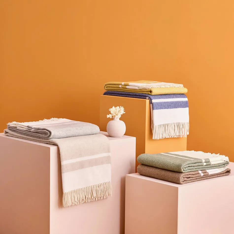 Ultra měkký a nadýchaný pléd ze směsi vlny Made in Italy - Caldoso Viadurini