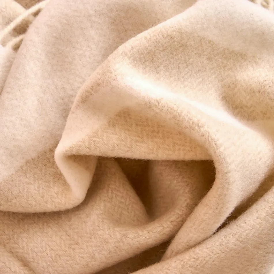 Ultra měkký a nadýchaný pléd ze směsi vlny Made in Italy - Caldoso Viadurini