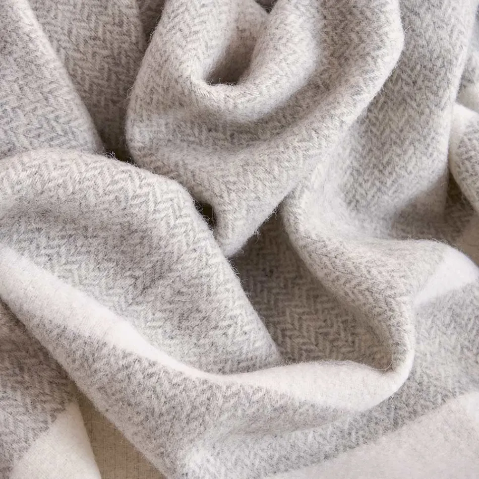 Ultra měkký a nadýchaný pléd ze směsi vlny Made in Italy - Caldoso Viadurini