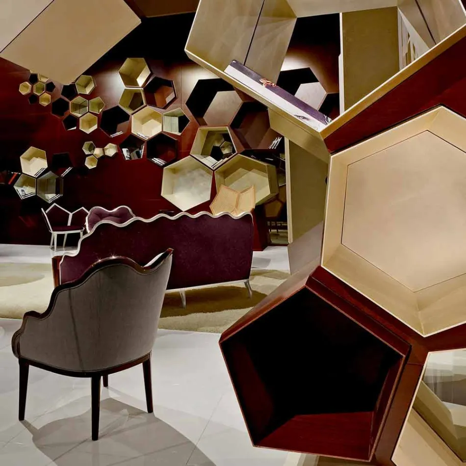 Křeslo v tkaniny a dřevo pevné konstrukce, vyrobený v Itálii, Svatá Begga Viadurini