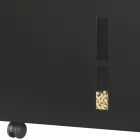 Kovový držák na pelety s kolečky a víkem Made in Italy - Gazza Viadurini