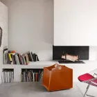 Držák dřeva v regenerované kůži s kolečky WoodBag vyrobenými v Itálii Viadurini