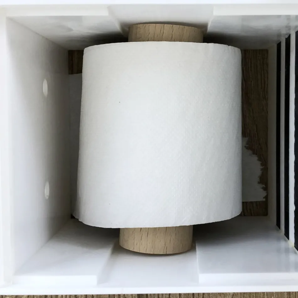 Držák do koupelny v bílém Corianu nebo s černými vložkami v italském designu - Elono Viadurini