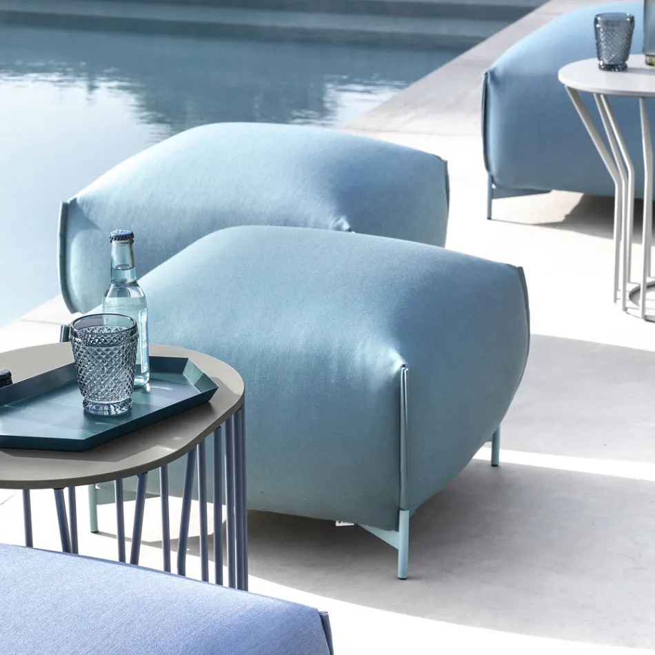 Látkový zahradní puf s kovovými nožičkami vyrobený v Itálii - máslo Viadurini