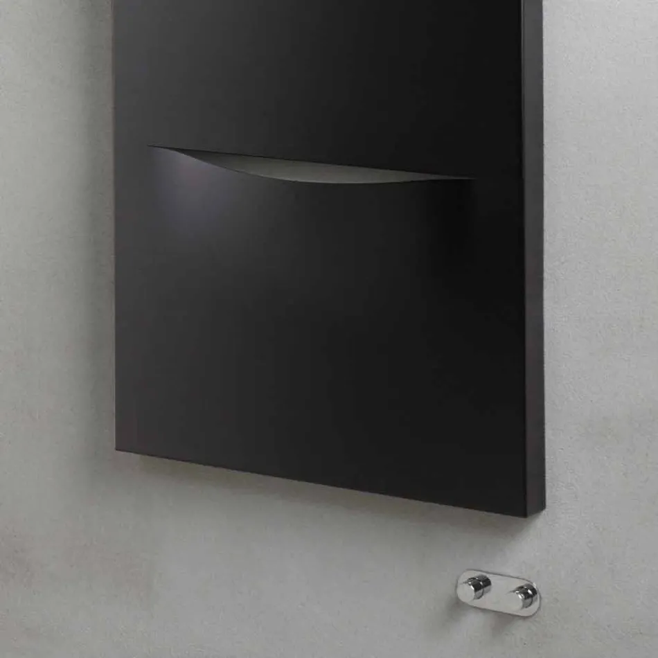 Vertikální hydraulický radiátor s moderním ocelovým designem do 850 W - řez Viadurini