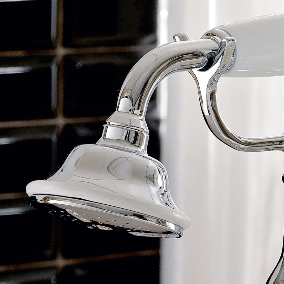 Podlahová vanová baterie s mosaznou ruční sprchou vyrobená v Itálii - Noriana Viadurini