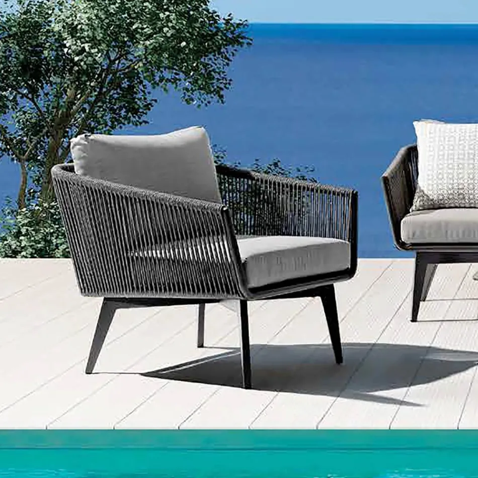 Obývací pokoj Skládající se z 2 nebo 3místné pohovky, křesel a konferenčního stolku - Elios Viadurini