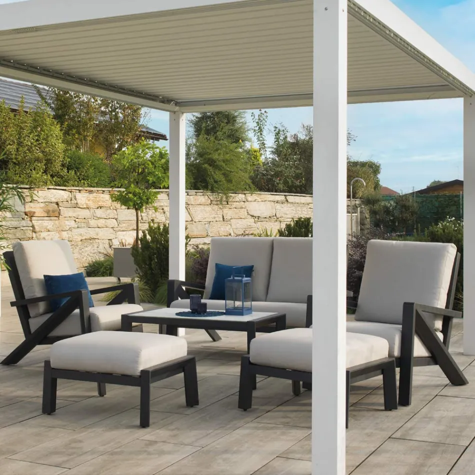 Obývací pokoj sestávající z pohovky, konferenčního stolku a křesel s podnožkou - nástěnka Viadurini