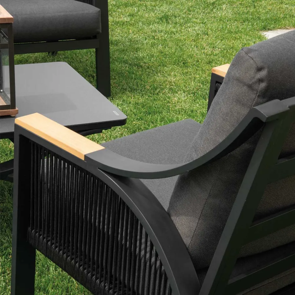 Obývací pokoj z hliníku s područkami z brazilského teaku - Deník Viadurini