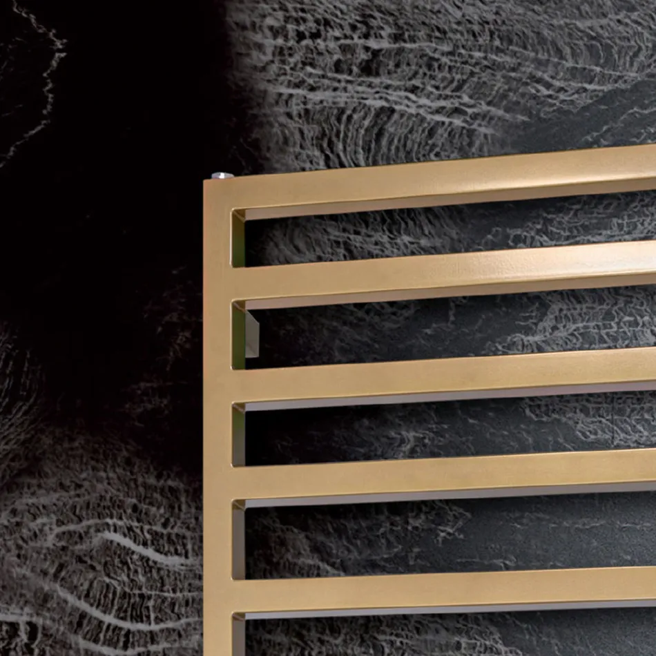 Elektrický ohřívač ručníků s jednoduchými liniemi z oceli Made in Italy - Pistácie Viadurini